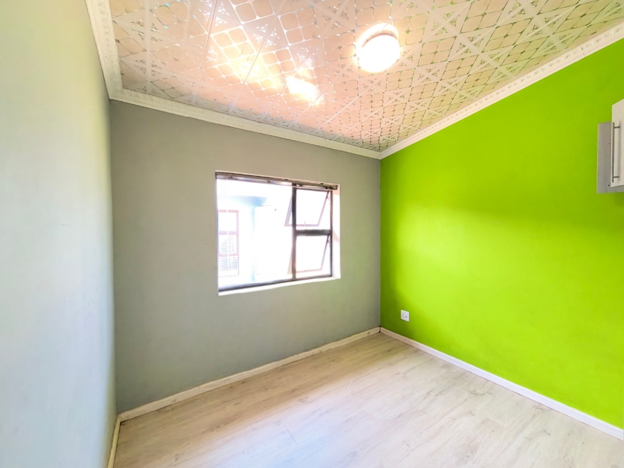 To Let 3 Bedroom Property for Rent in Pacaltsdorp Western Cape